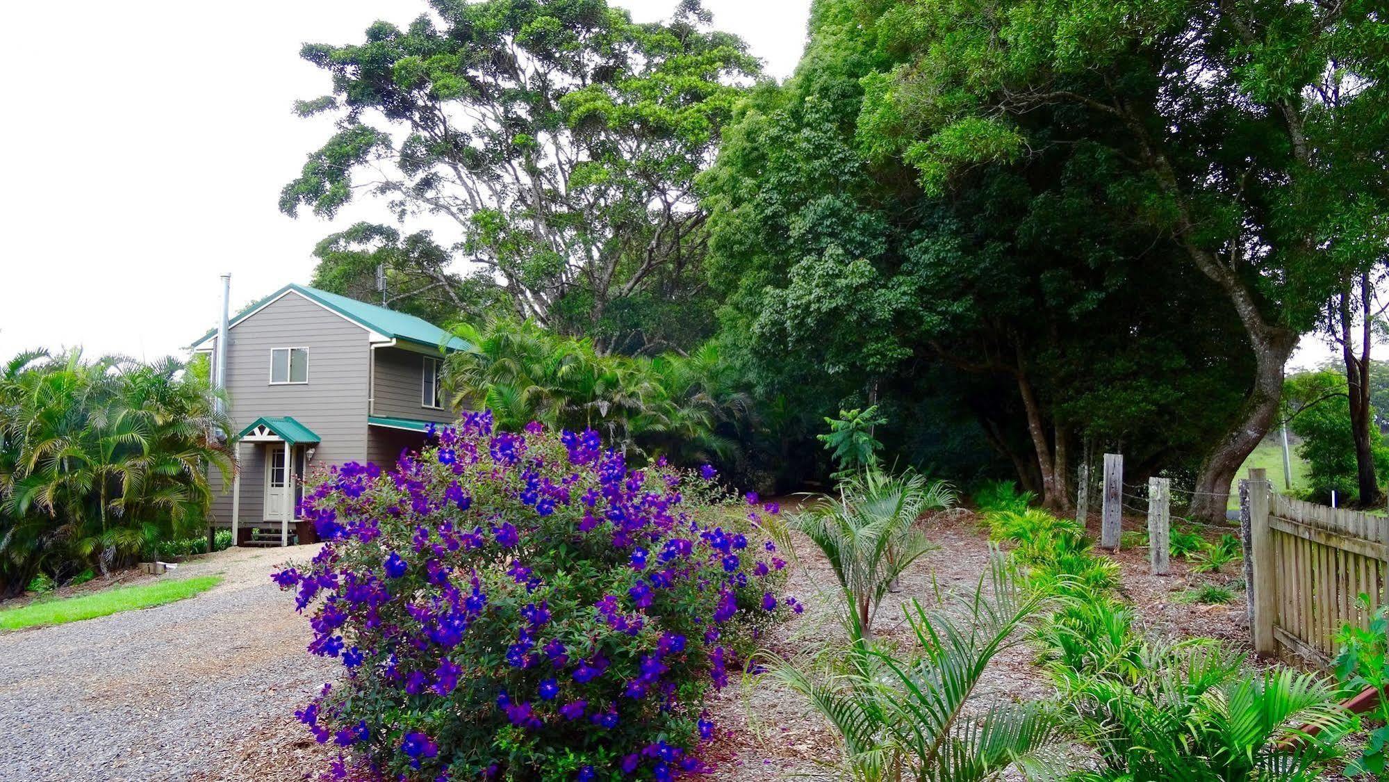 Maleny Luxury Cottages Exterior photo